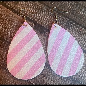 BRAND NEW TEAR DROP VALENTINE’s DAY EARRINGS